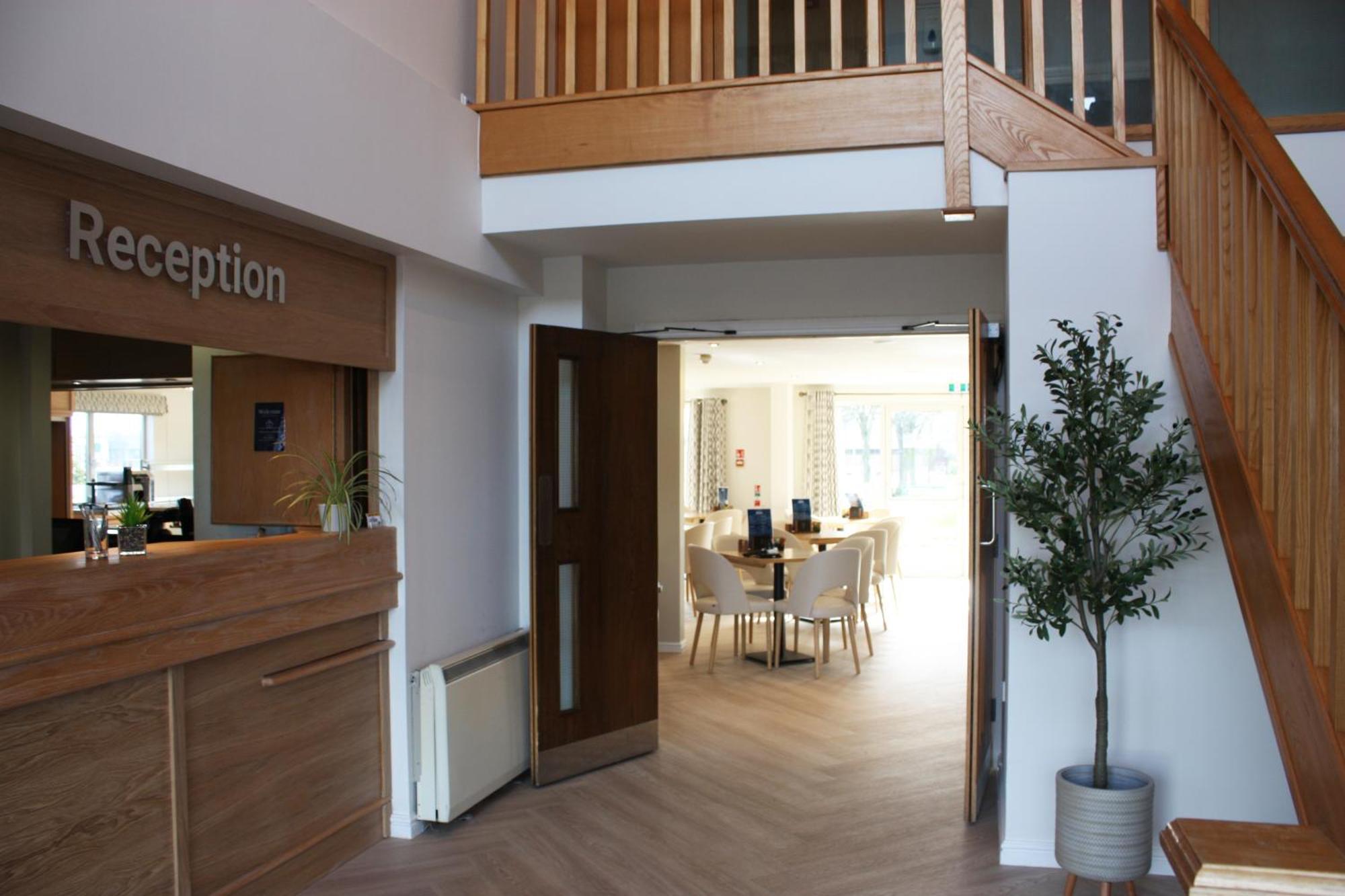 Stoneleigh Park Lodge Ashow エクステリア 写真