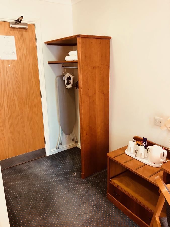 Stoneleigh Park Lodge Ashow エクステリア 写真
